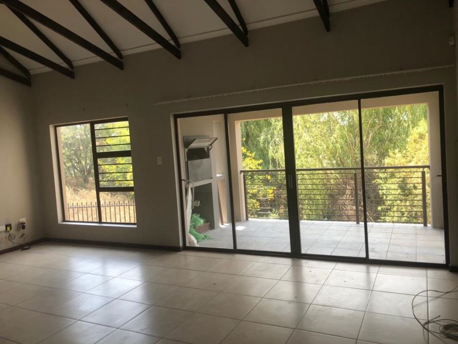 To Let 3 Bedroom Property for Rent in Hillside Free State